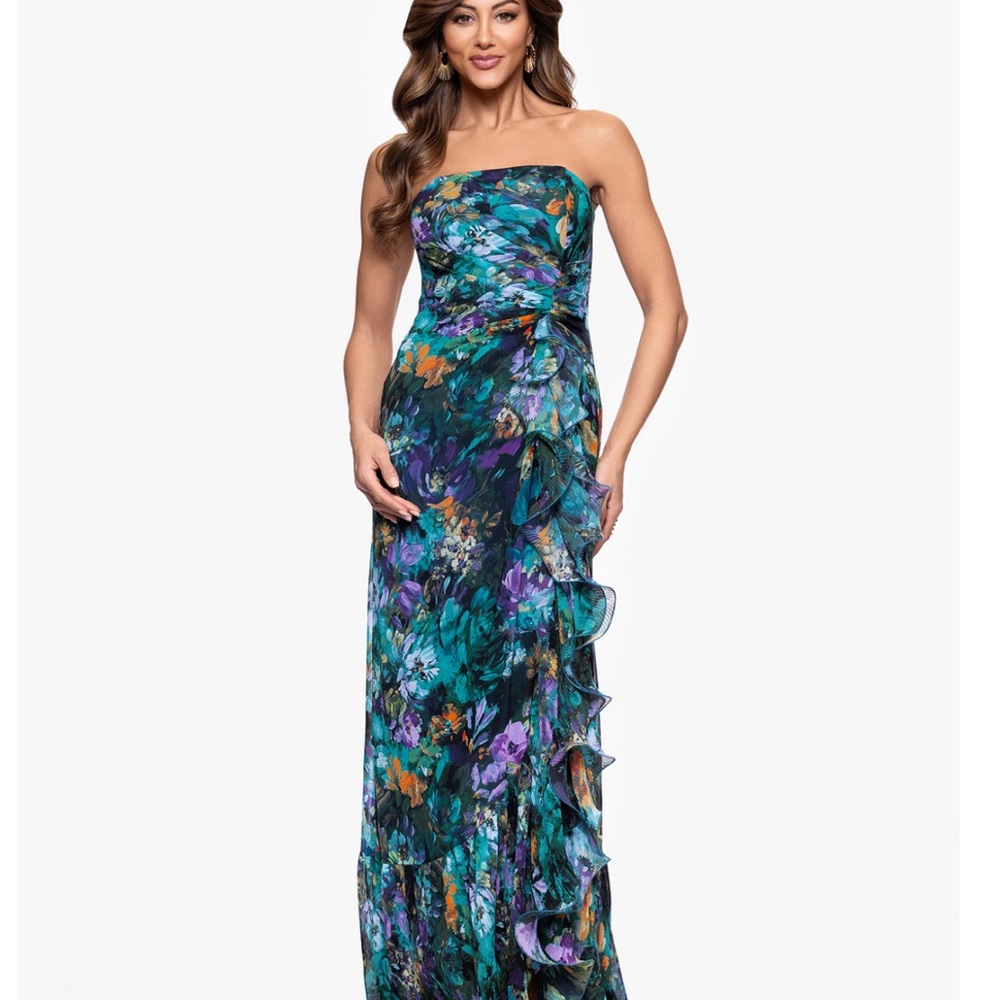 Xscape Petite "Adeline" Print Chiffon
Strapless Ruffle Floor Length Dress 6P